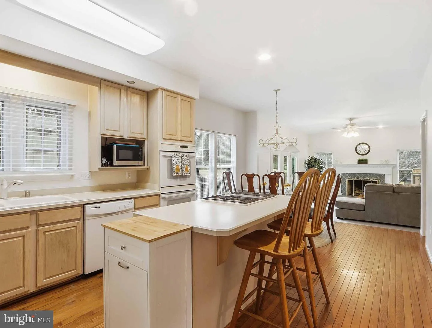 1218 Fairfield Estates Ln-12
