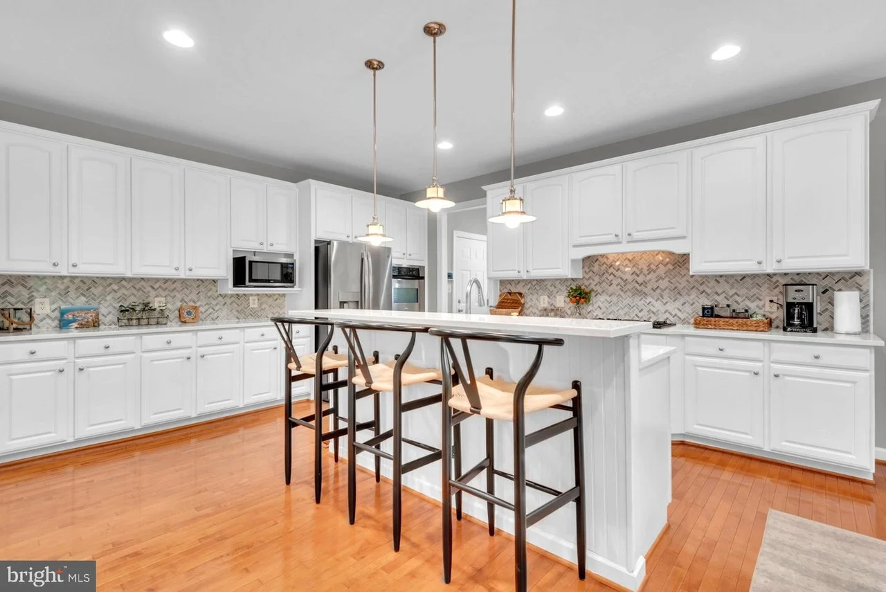 1718 Macoun Ct-15