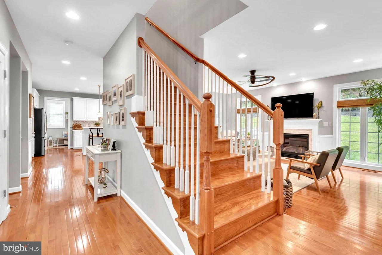 1718 Macoun Ct-19
