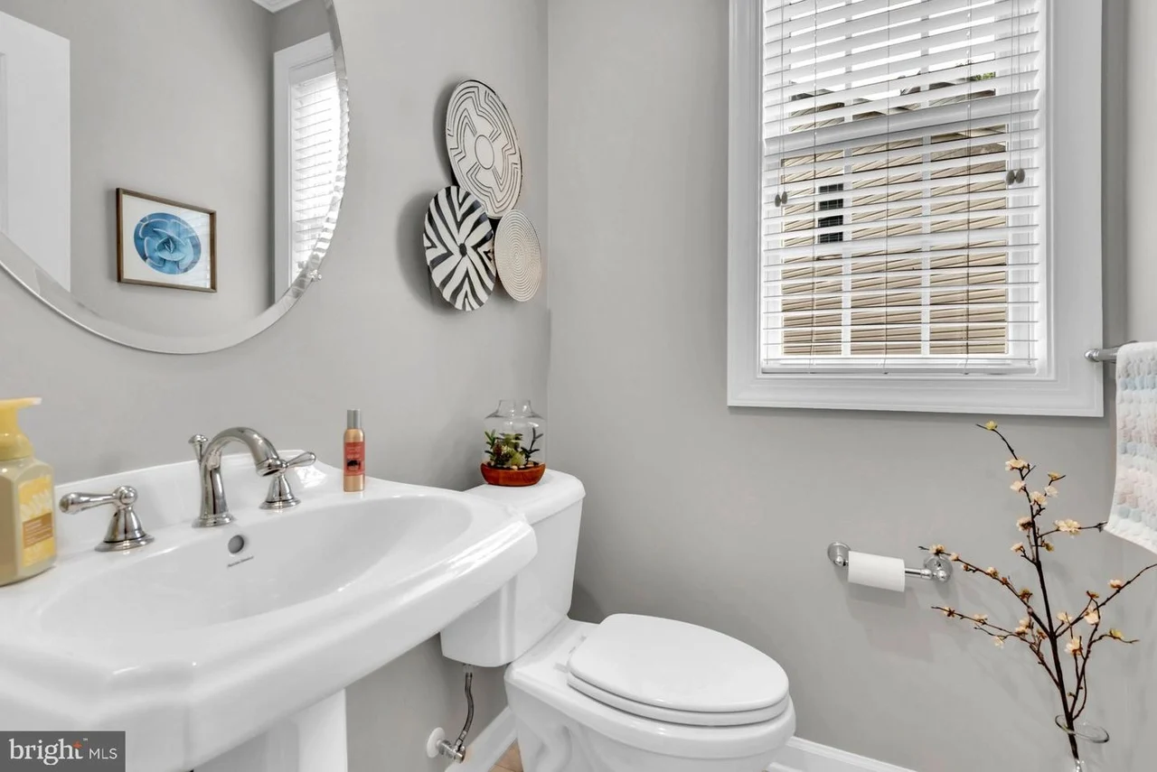 1718 Macoun Ct-23