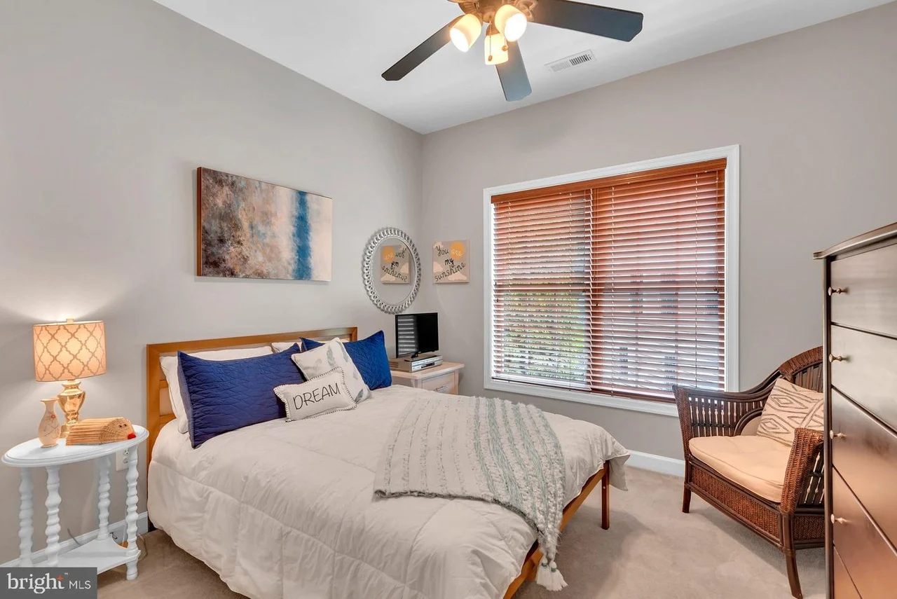 1718 Macoun Ct-38