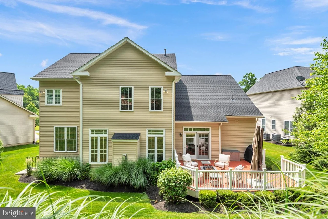 1718 Macoun Ct-50