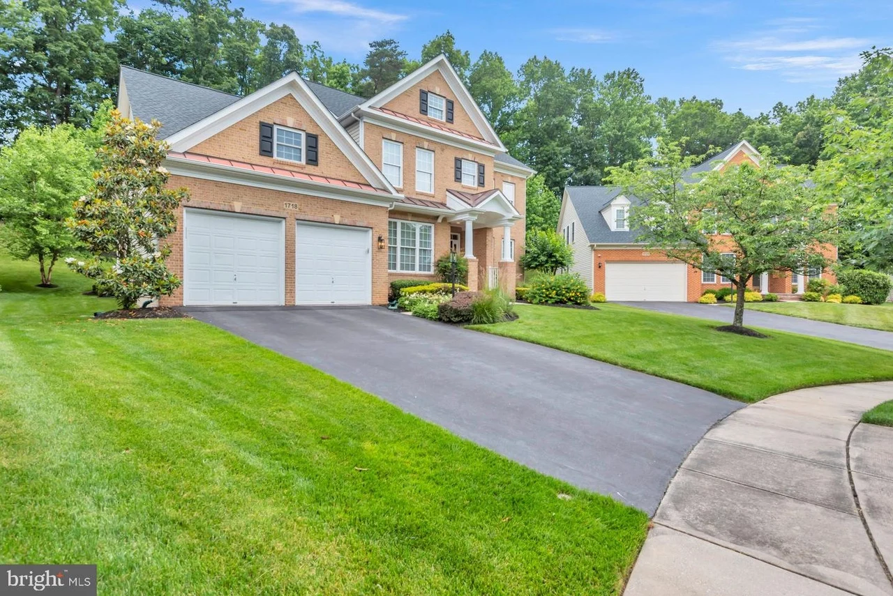 1718 Macoun Ct-6