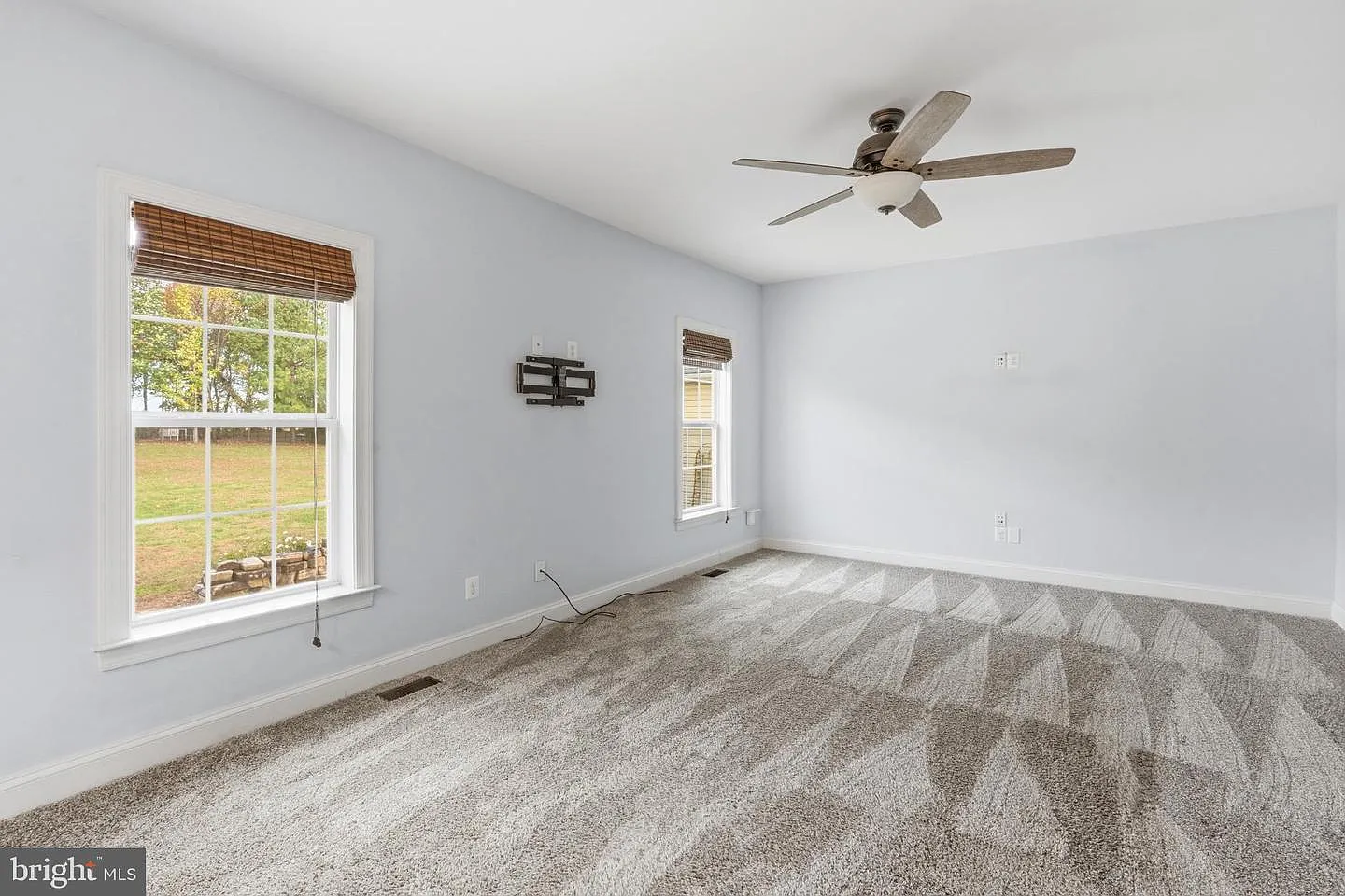217 Austin Ct-18