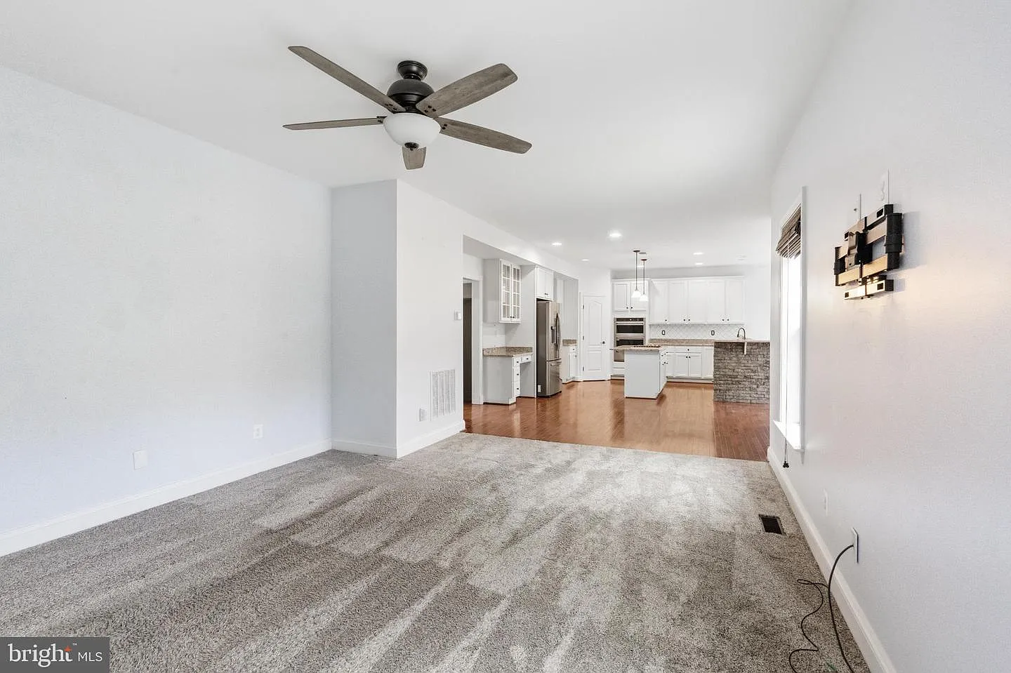 217 Austin Ct-19