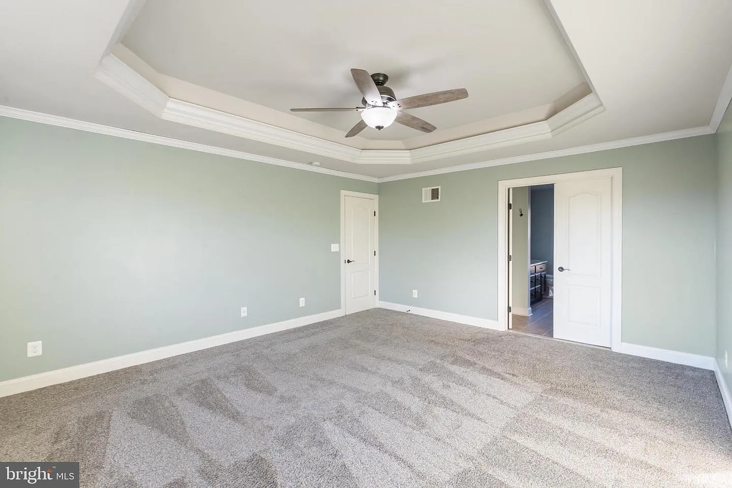 217 Austin Ct-41