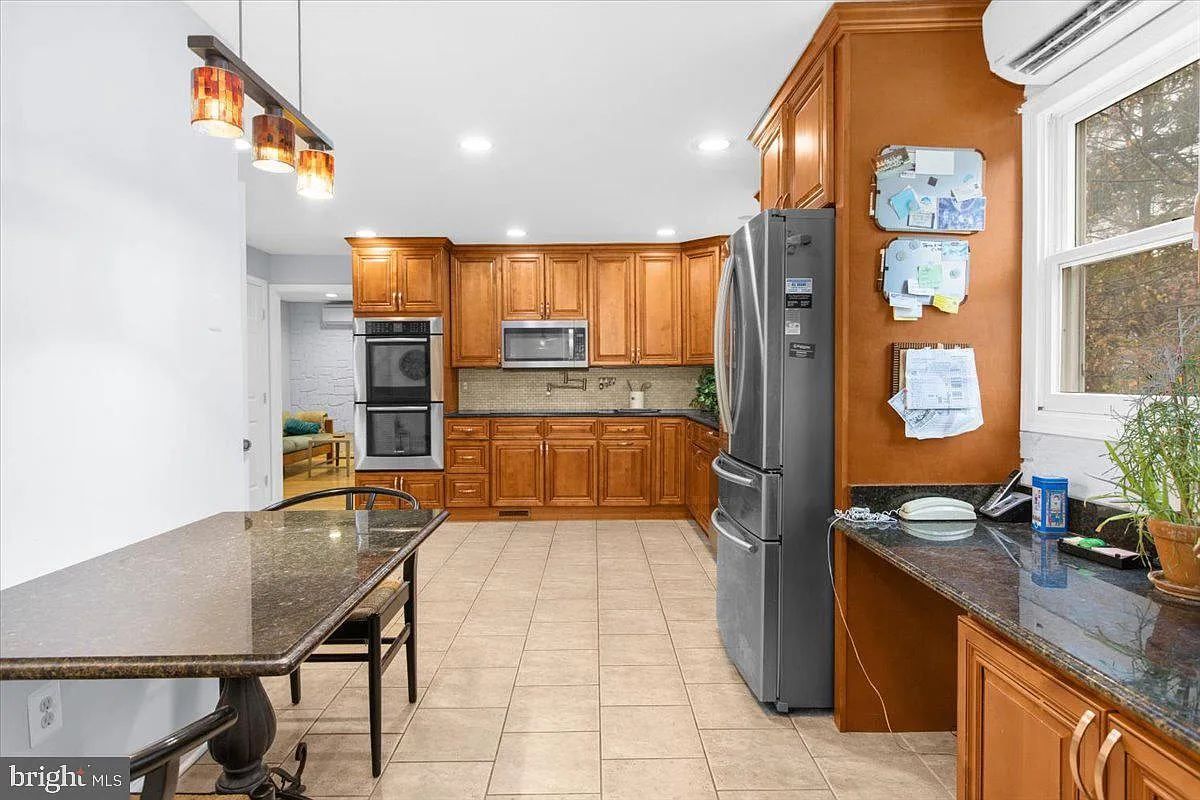 2552 Cheval Dr-12