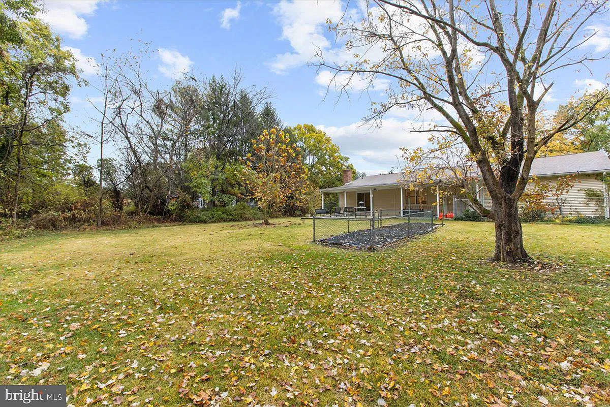 2552 Cheval Dr-34