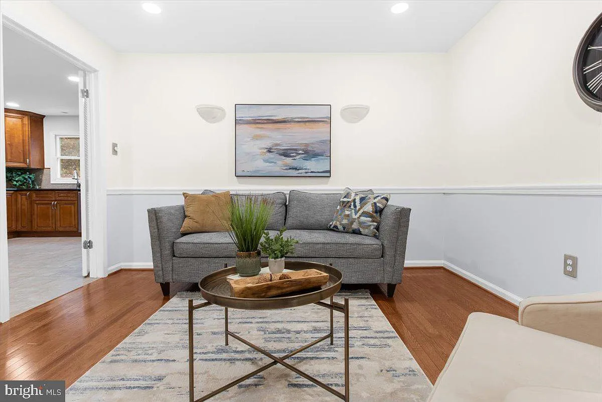 2552 Cheval Dr-6