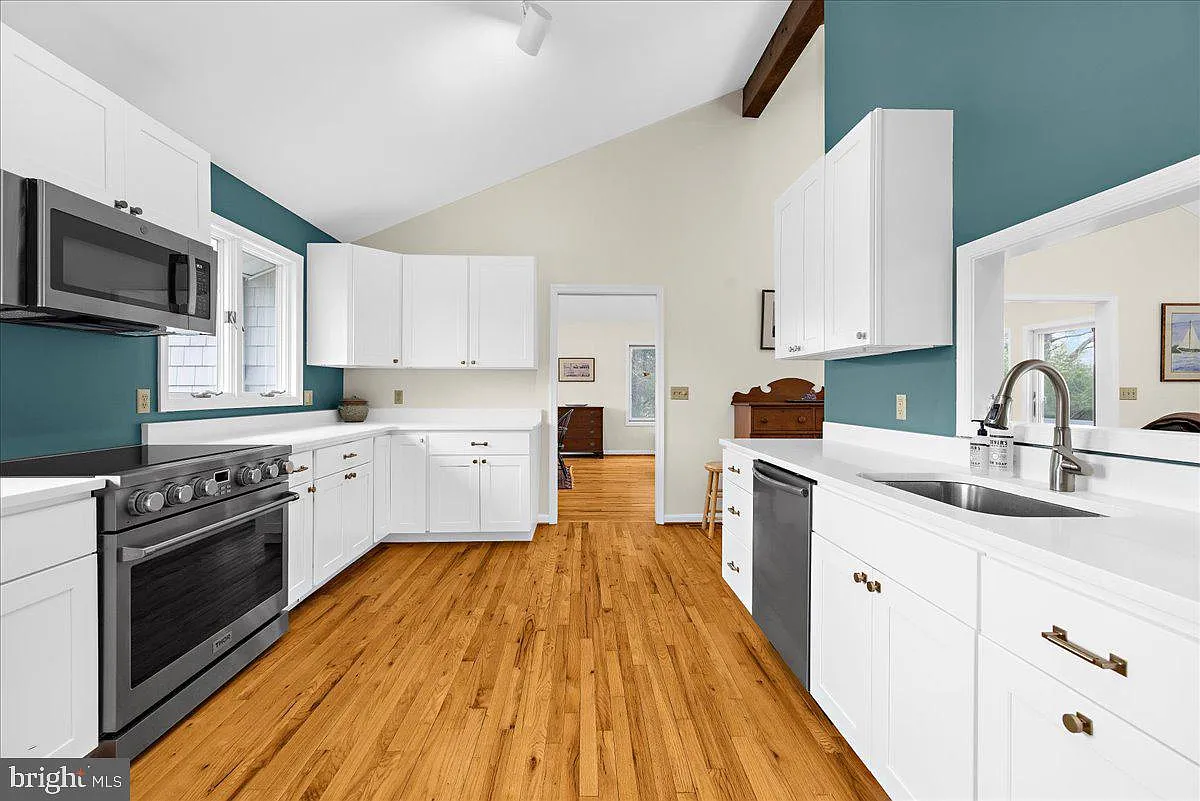 26889 Morgnec Rd-3
