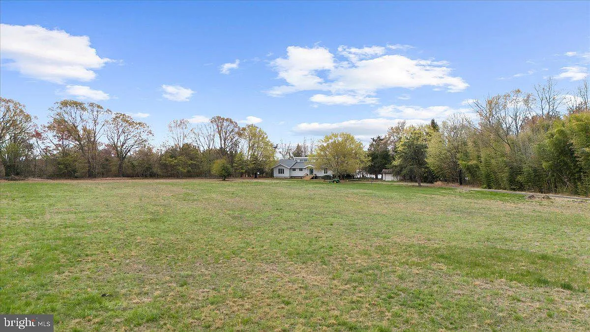 26889 Morgnec Rd-32