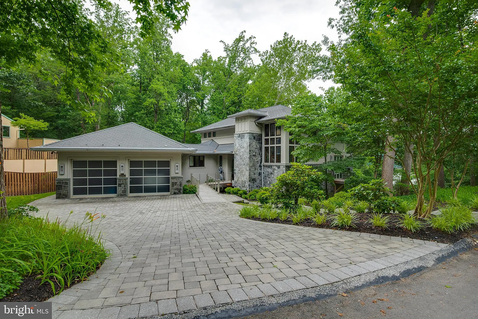 2741 Poplar Ln-24