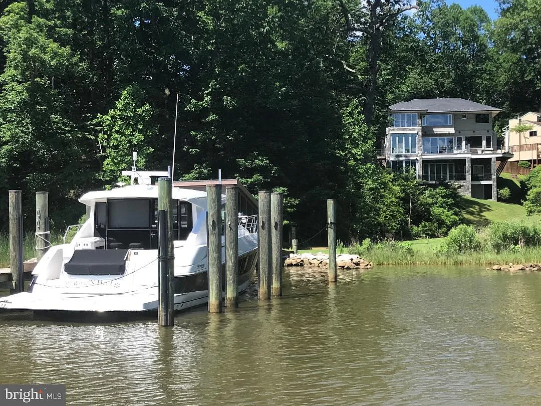 2741 Poplar Ln-25