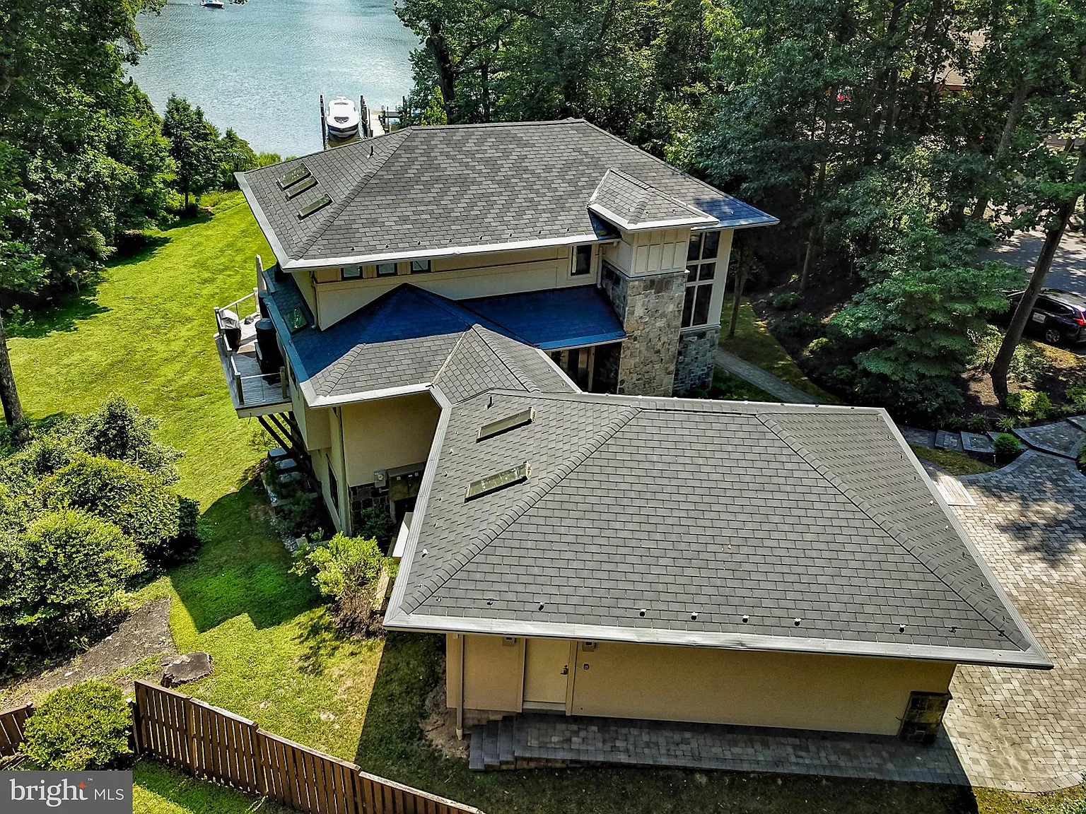 2741 Poplar Ln-5