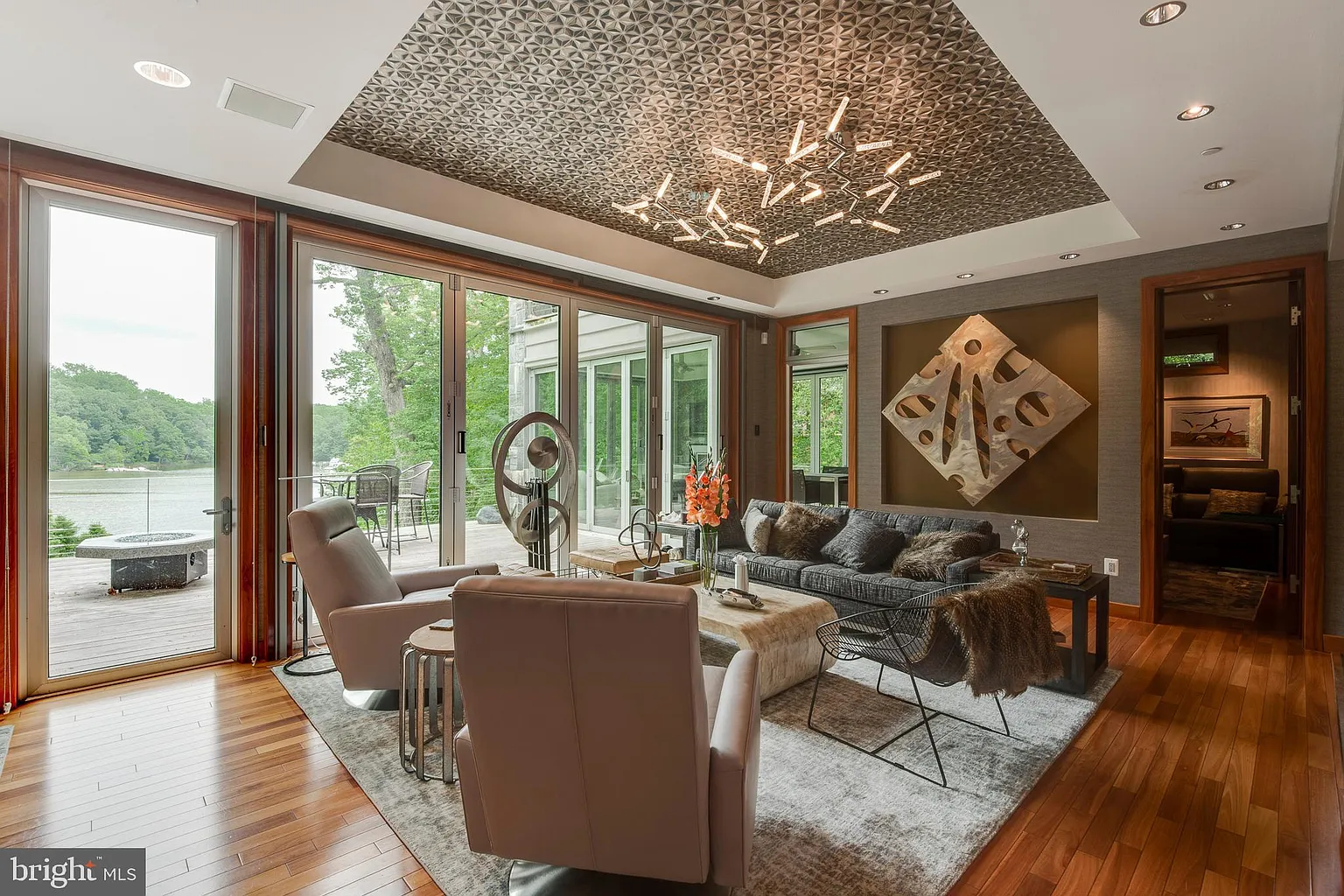 2741 Poplar Ln-7