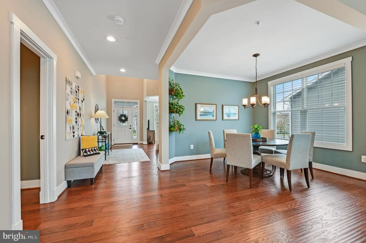 409 Zeman Dr-13