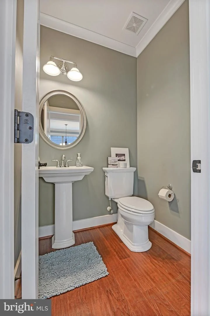 409 Zeman Dr-14