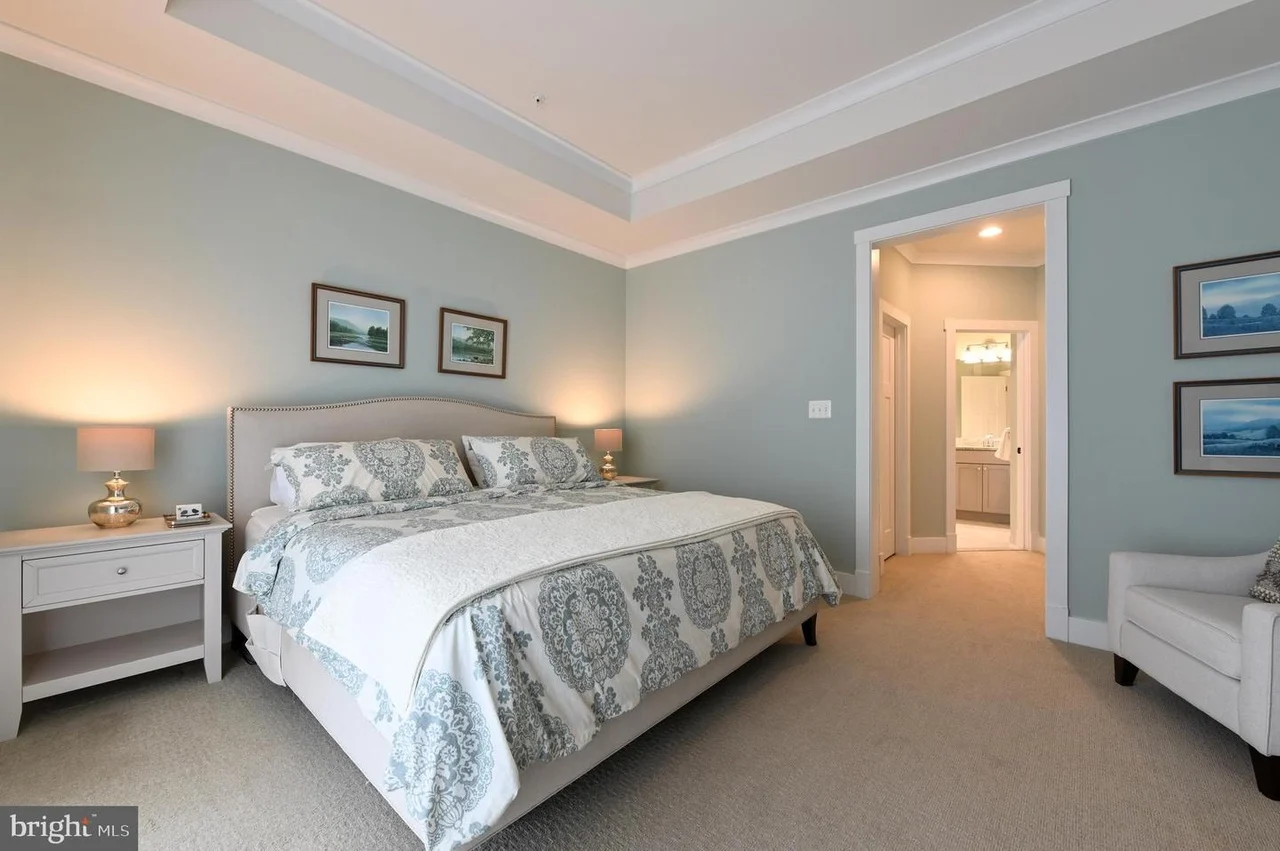 409 Zeman Dr-16