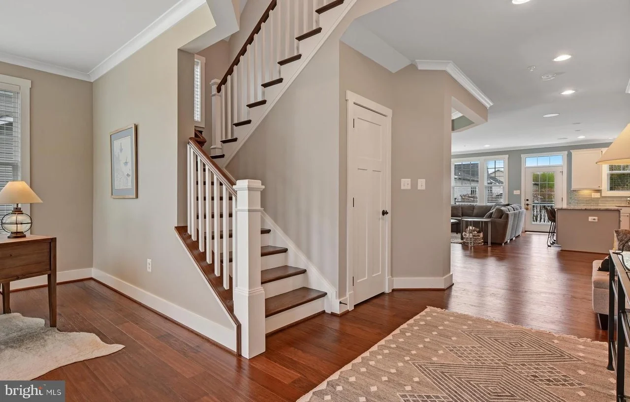 409 Zeman Dr-21