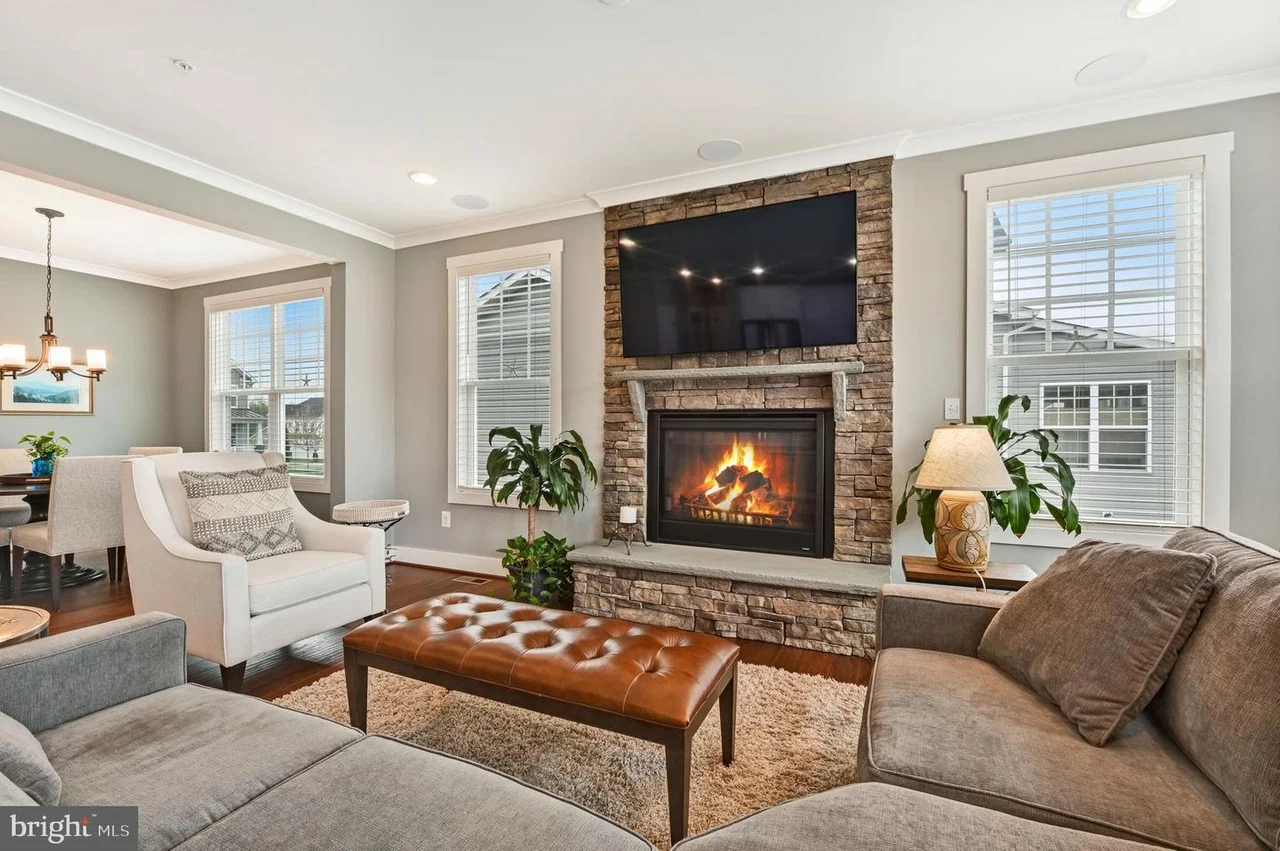 409 Zeman Dr-9