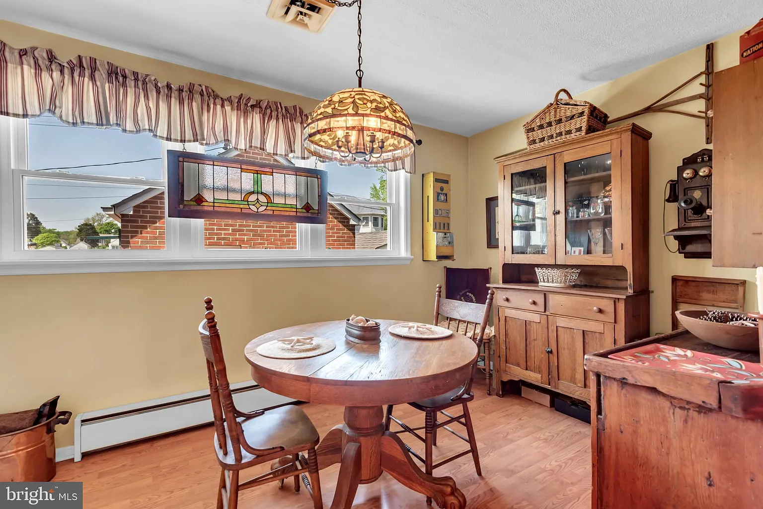 4249 Kings Rd-12