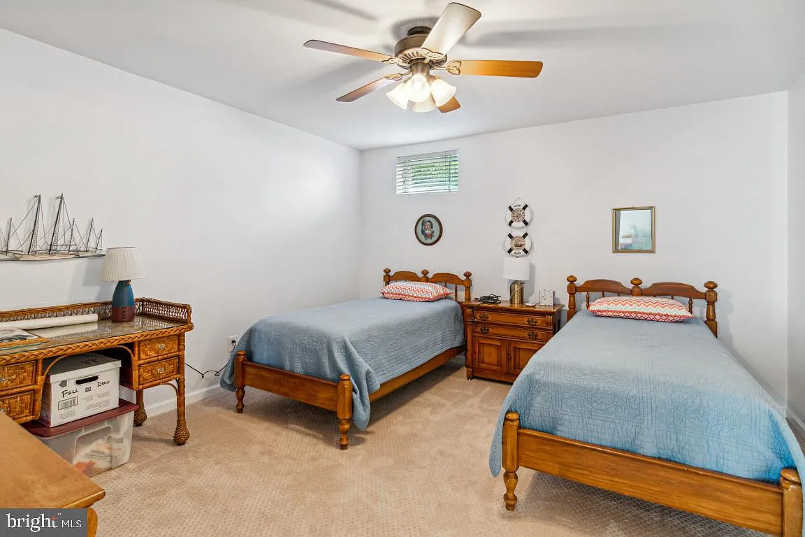 505 Bingham Ct-25
