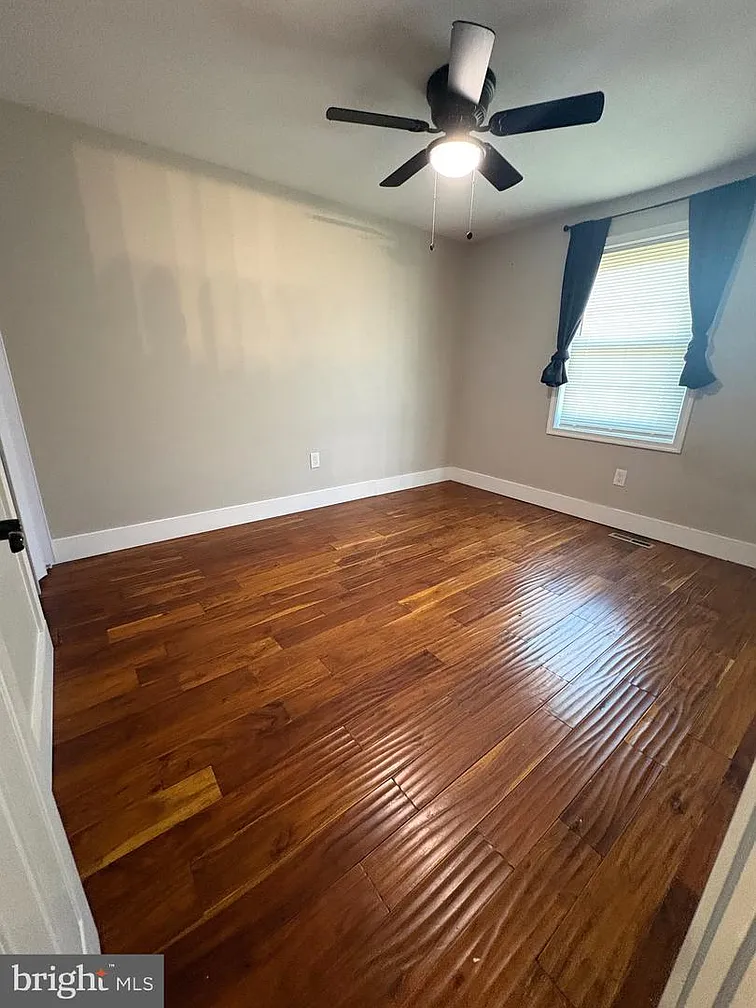 1054 Saybrook Hbr-11