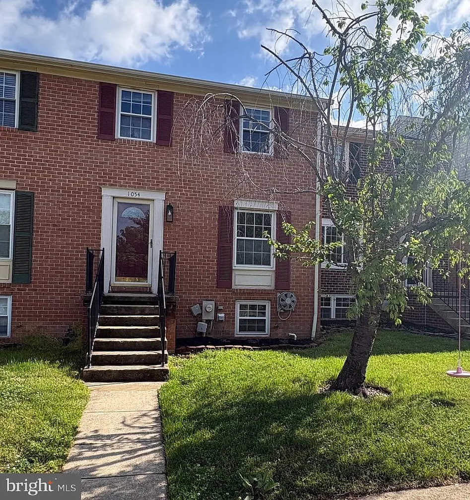 1054 Saybrook Hbr-24