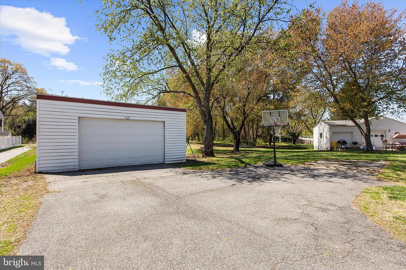 161 Margate Dr -35