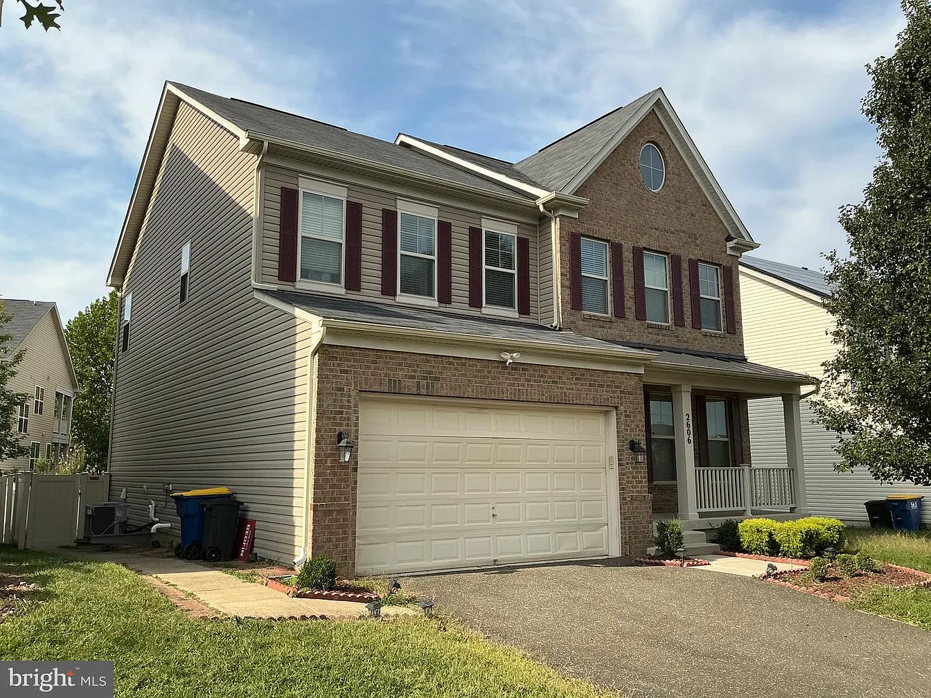2606 Saint Nicholas Way-1