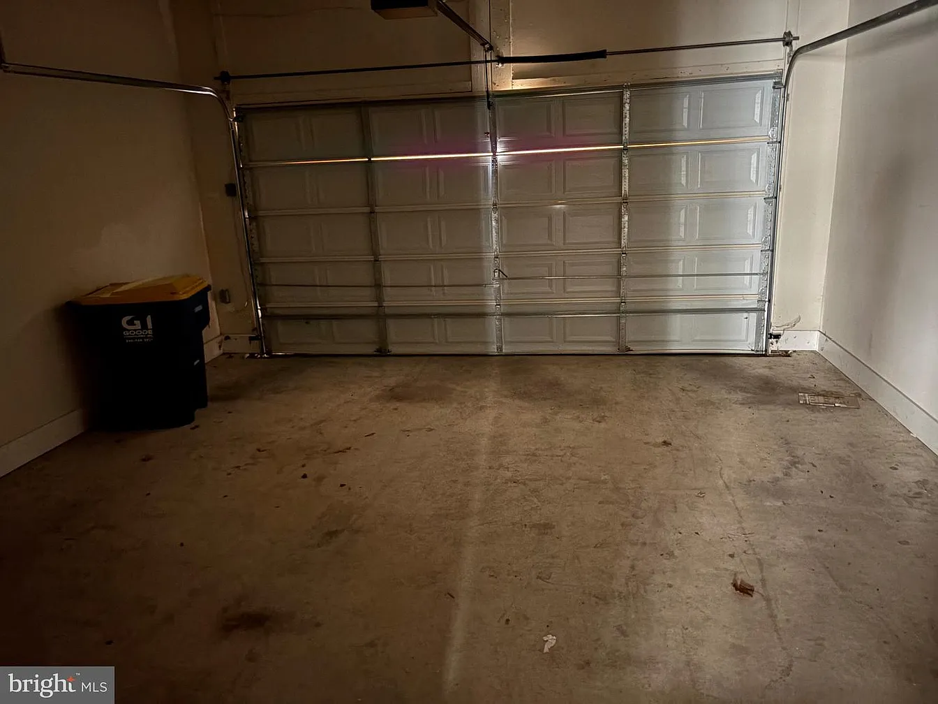 2606 Saint Nicholas Way-12