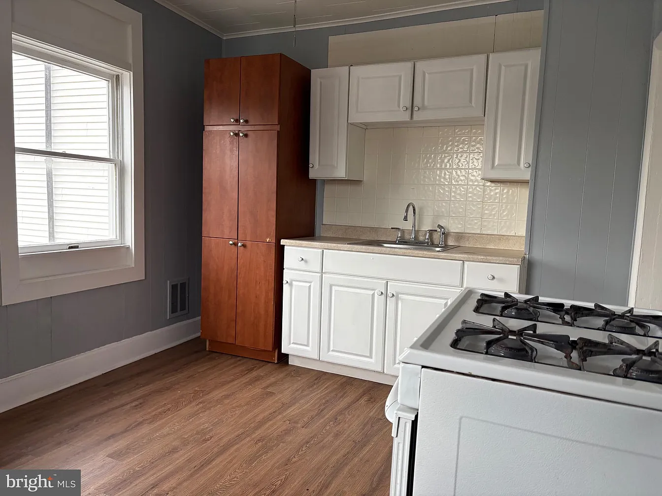 2713 Hammonds Ferry Rd-1