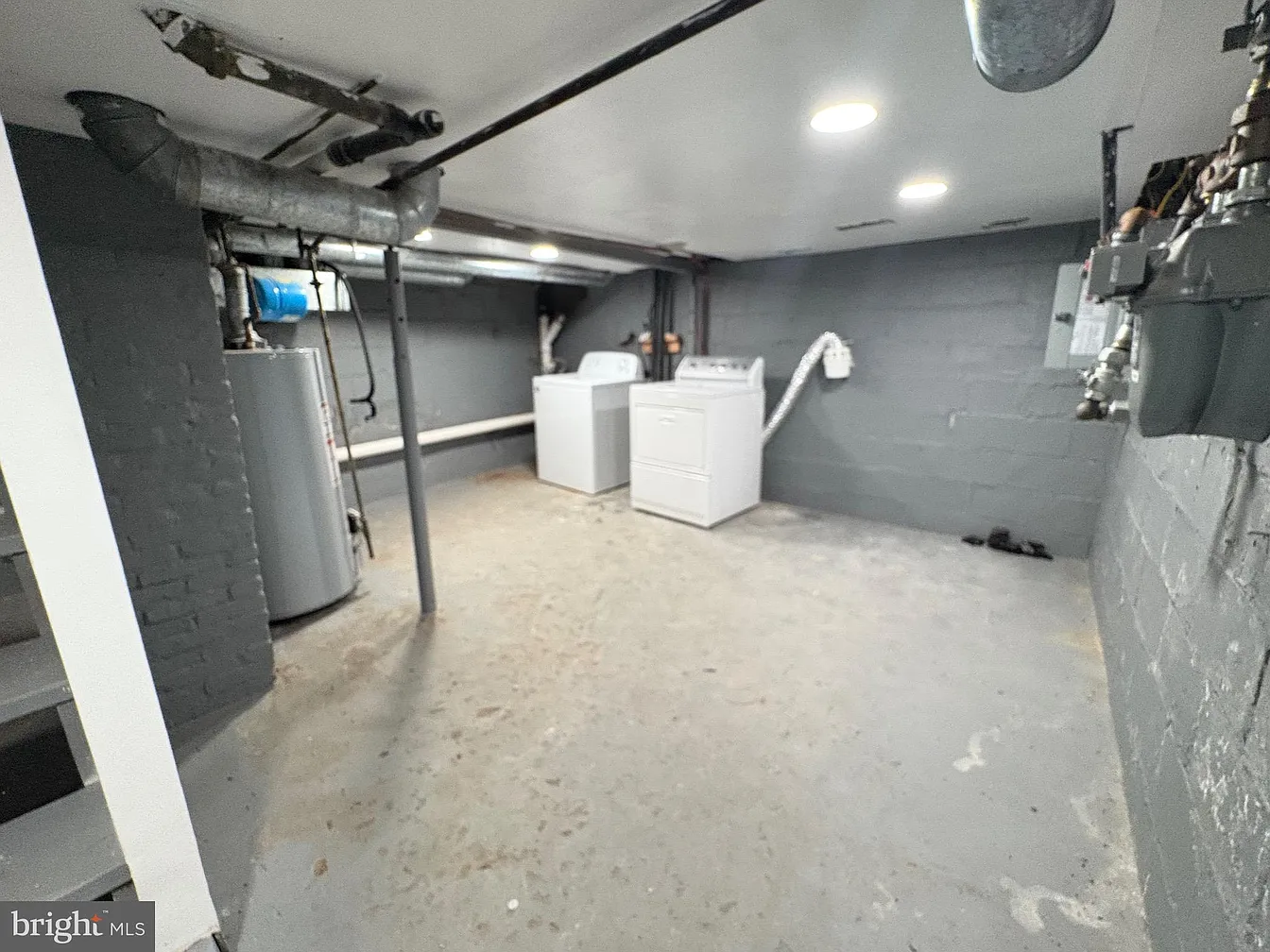 2713 Hammonds Ferry Rd-10