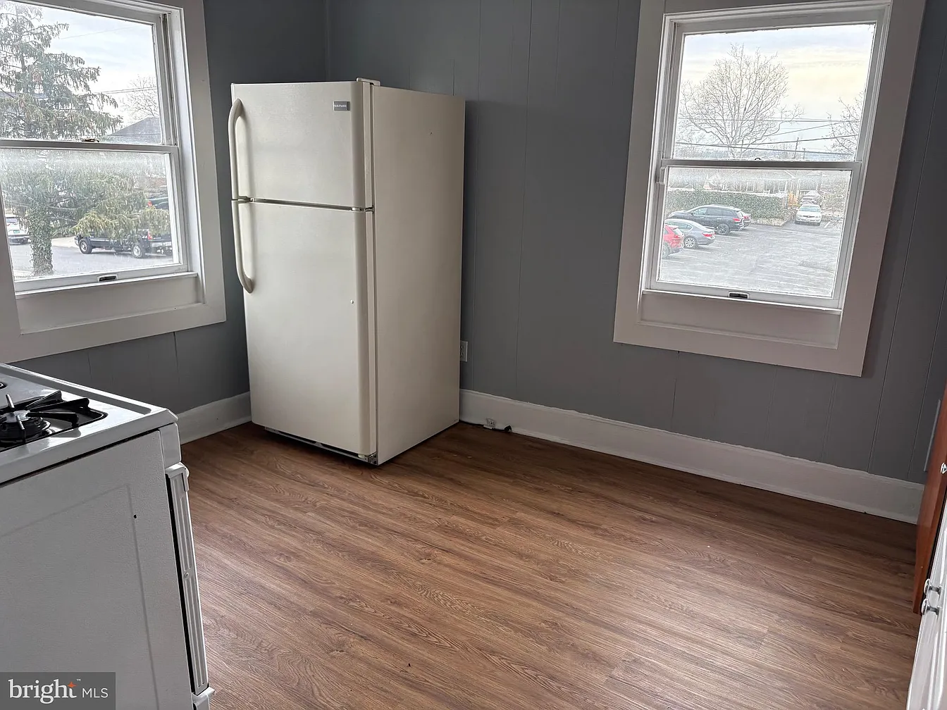 2713 Hammonds Ferry Rd-7