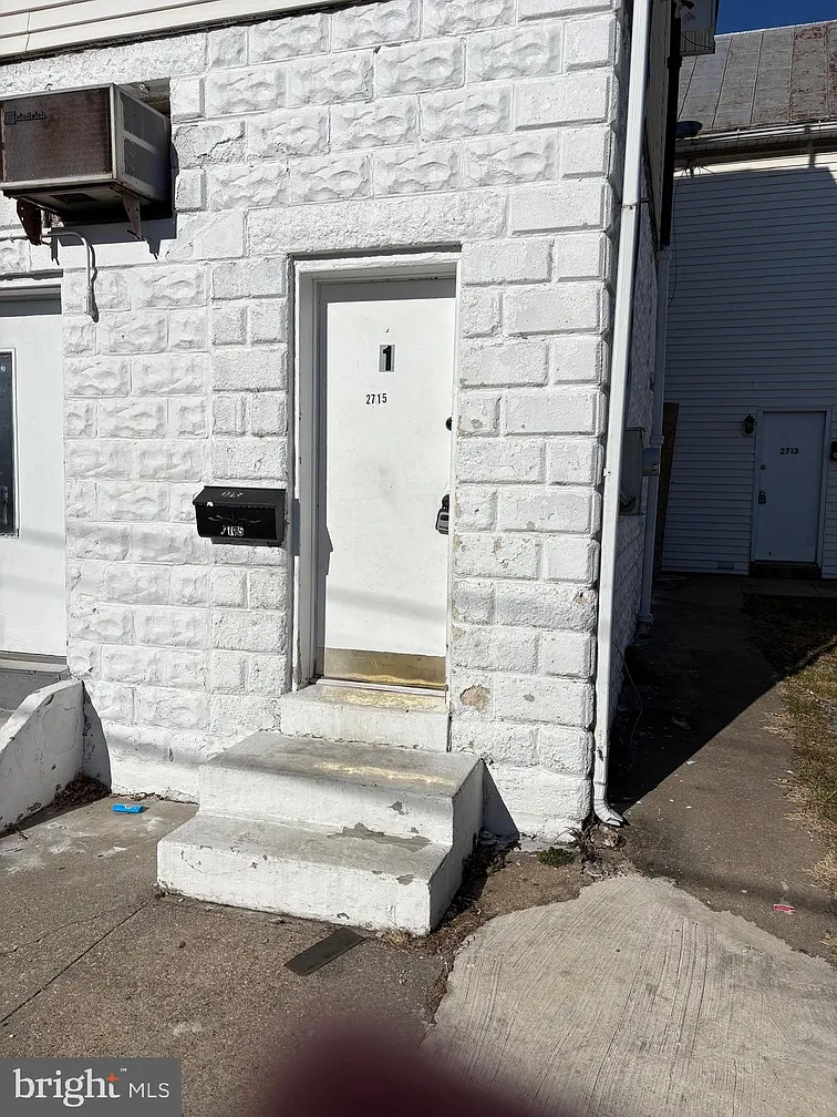 2715 Hammonds Ferry Rd-12