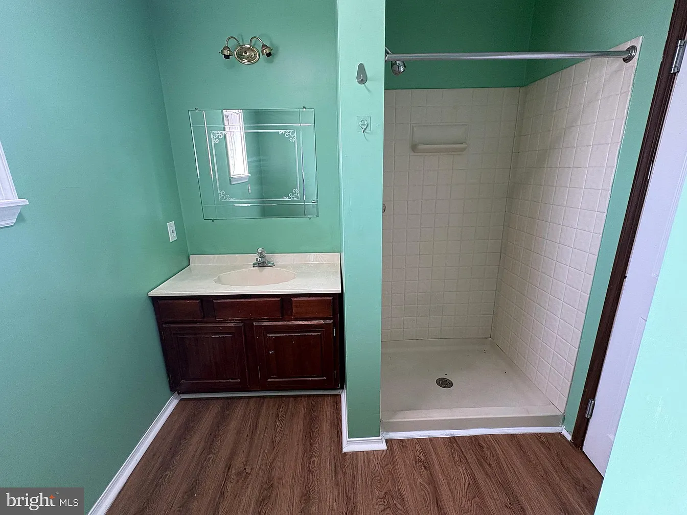 2715 Hammonds Ferry Rd-5