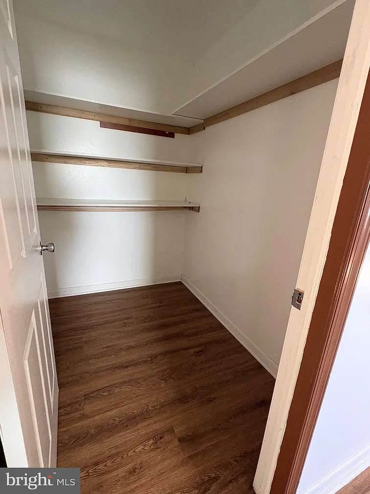 2715 Hammonds Ferry Rd-8