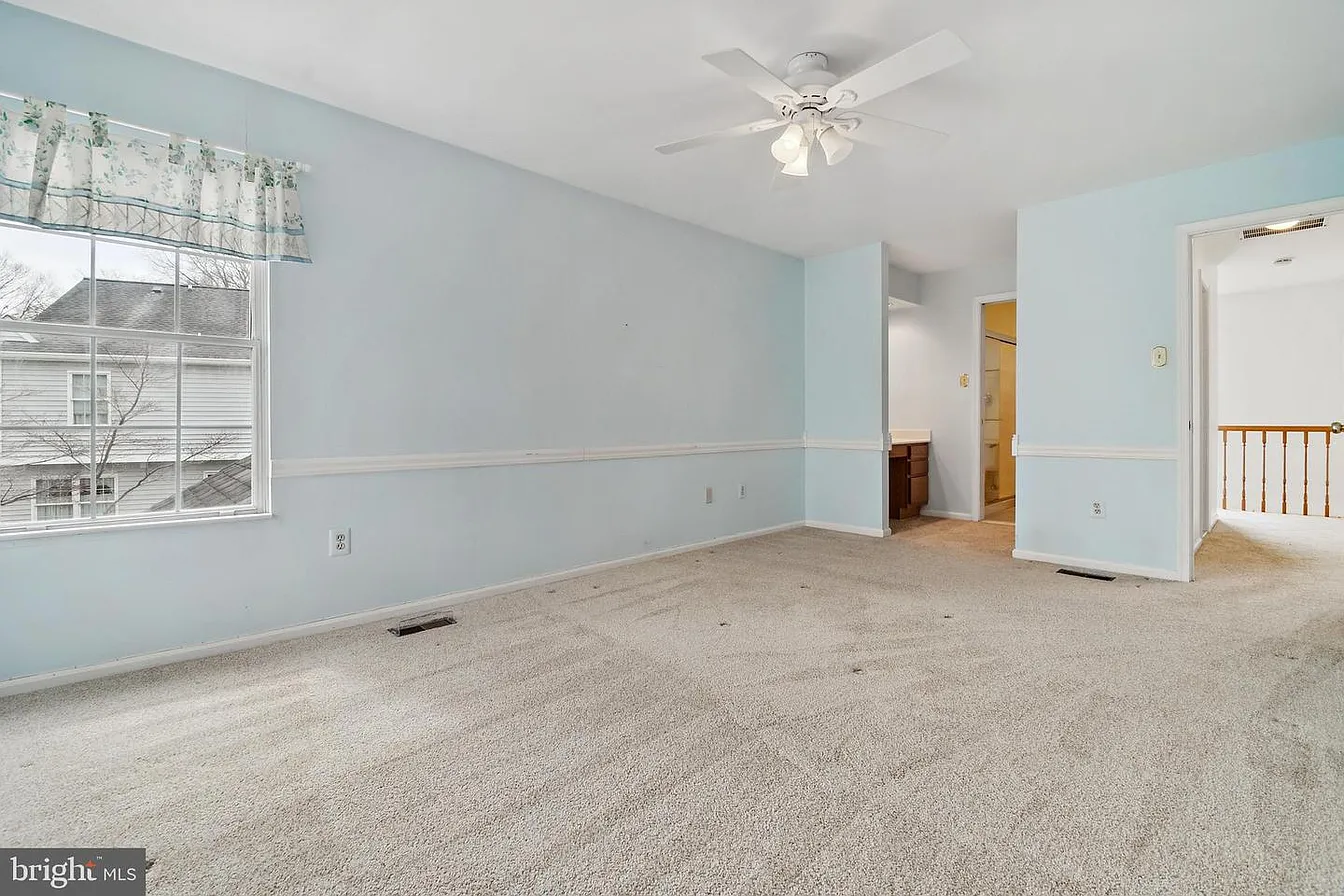 285 Shakespeare Dr-19