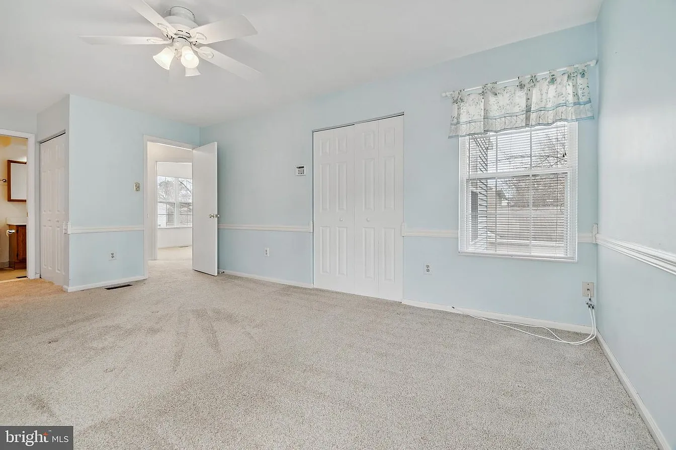 285 Shakespeare Dr-20