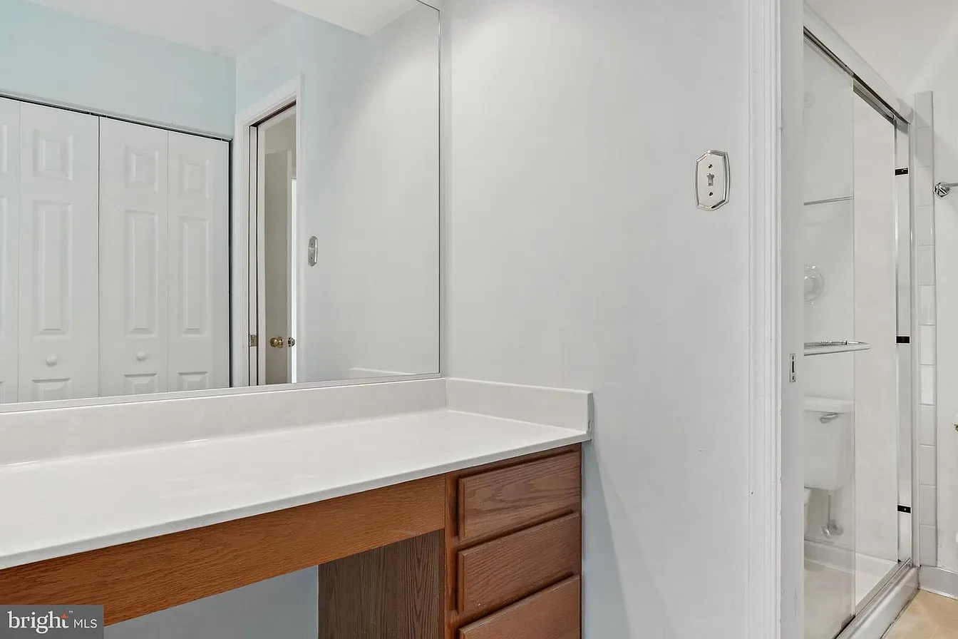 285 Shakespeare Dr-22