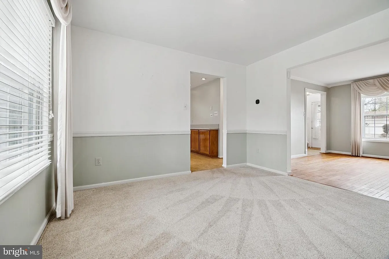 285 Shakespeare Dr-38