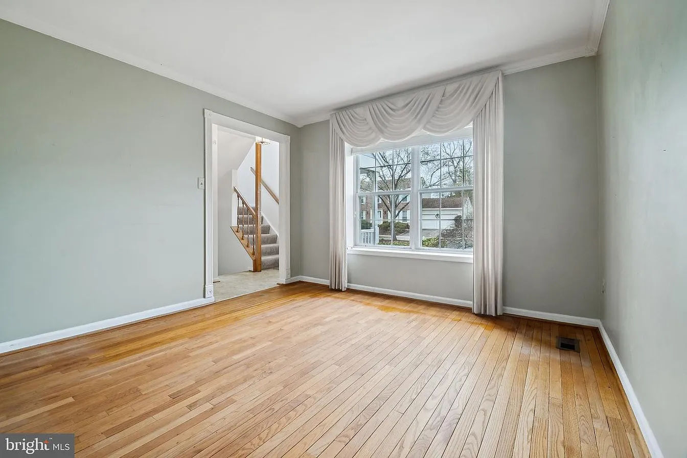 285 Shakespeare Dr-4