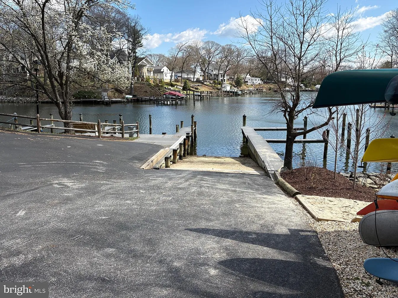 285 Shakespeare Dr-42