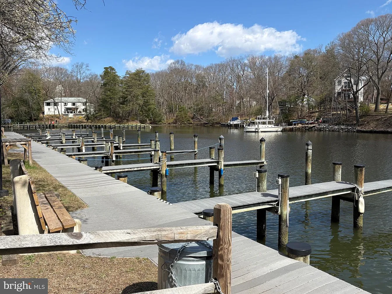 285 Shakespeare Dr-43