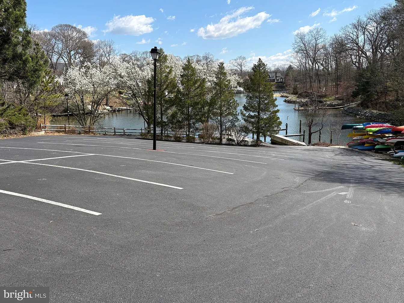285 Shakespeare Dr-44