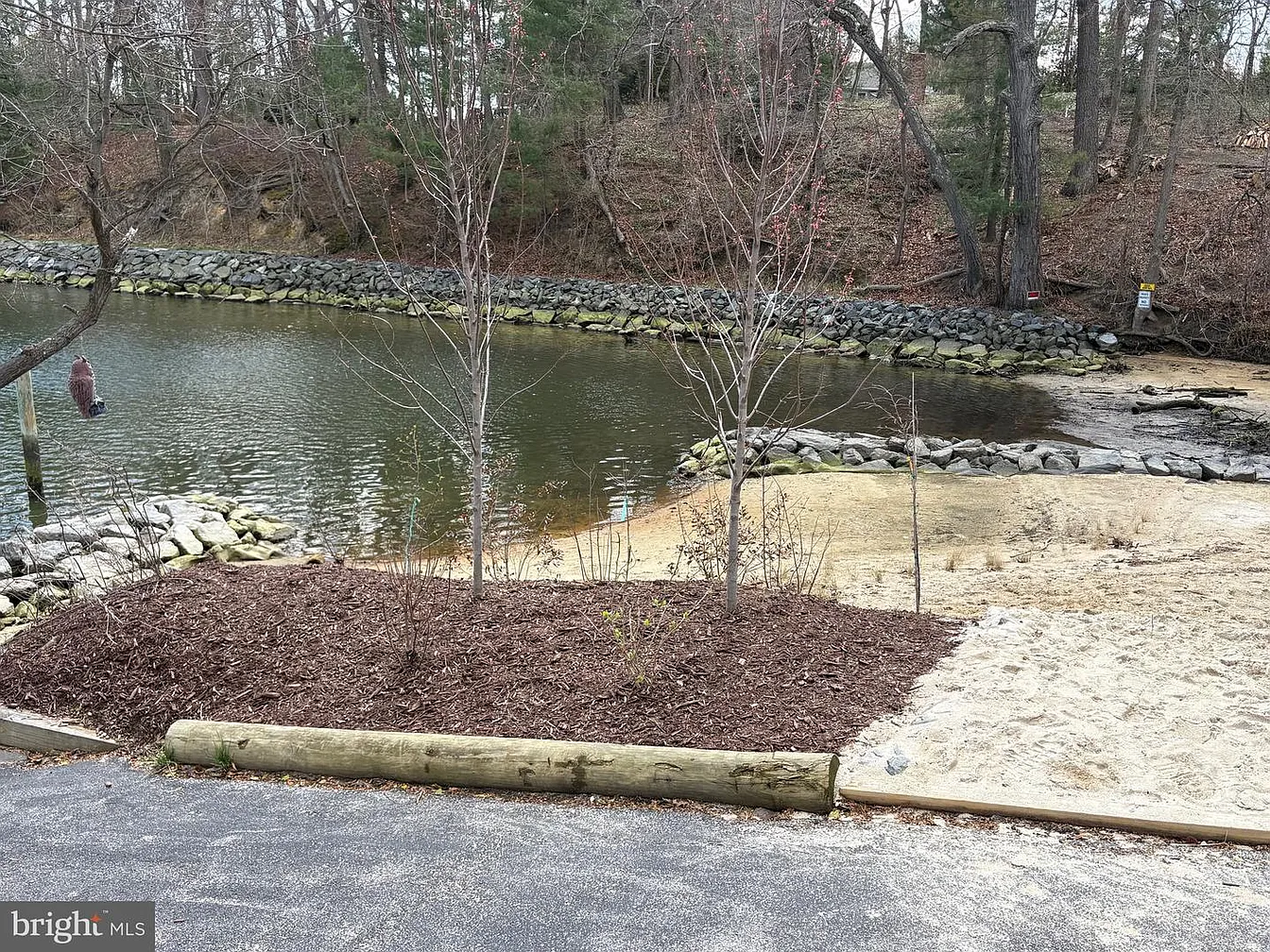 285 Shakespeare Dr-45
