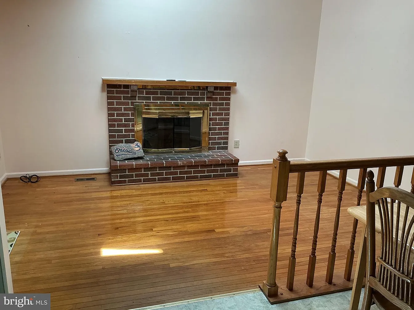 285 Shakespeare Dr-6