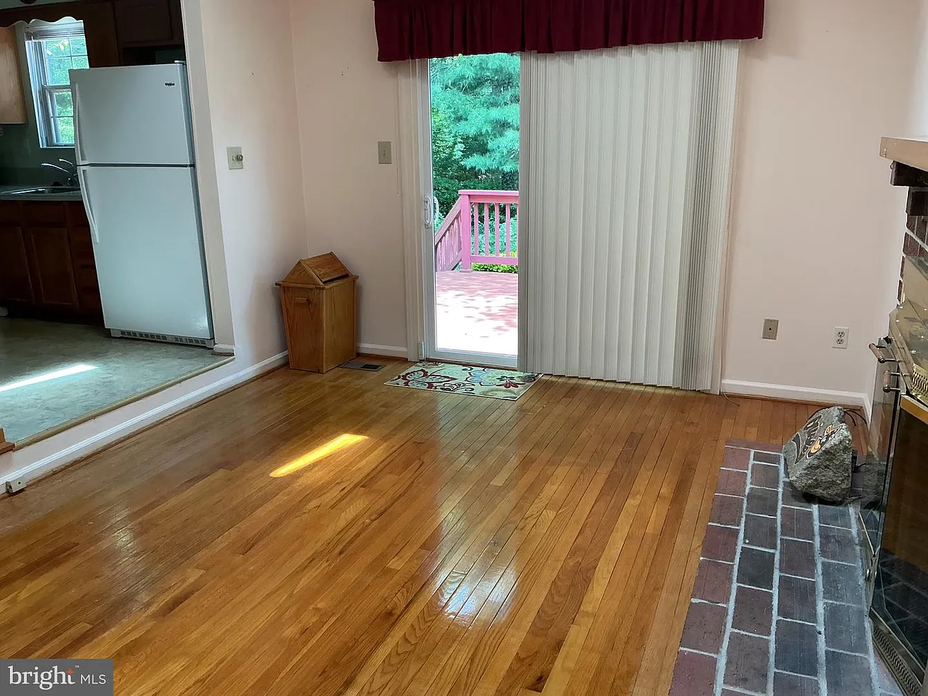 285 Shakespeare Dr-8