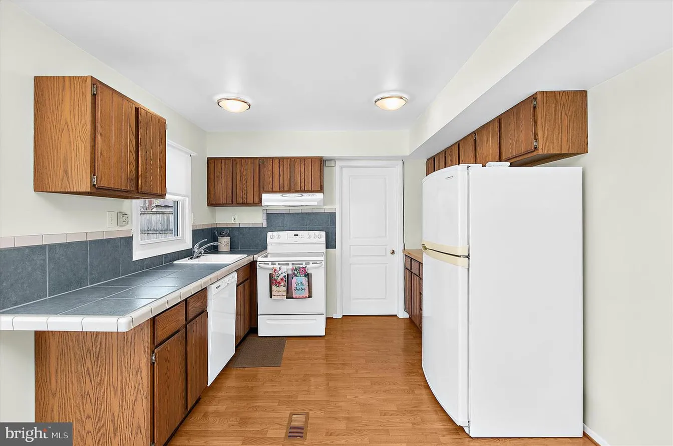 3509 Morlock Ln-16