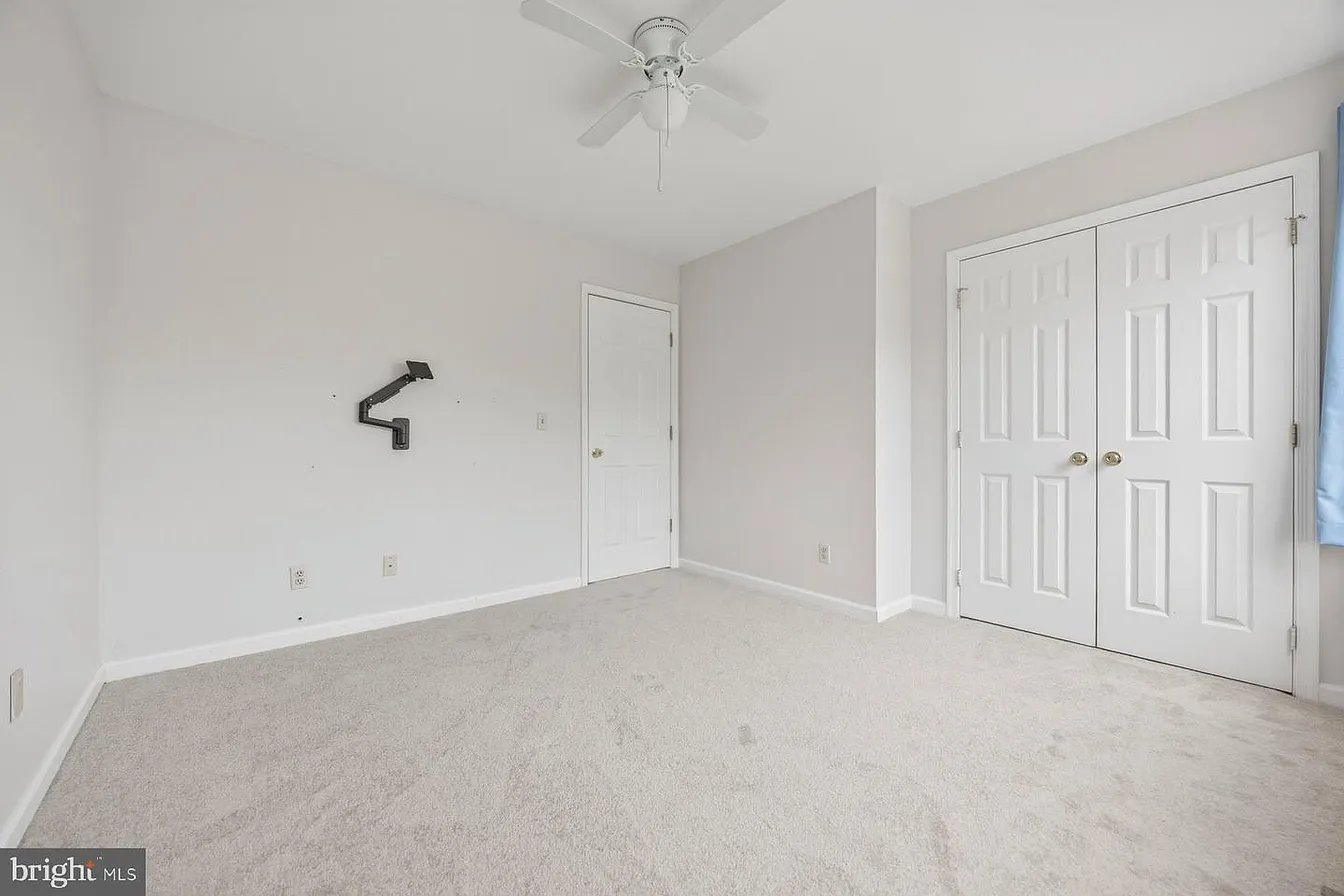 50 Robinson Landing Rd-23